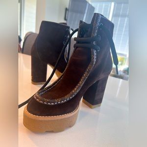 AUTHENTIC LOUIS VUITTON SUEDE LACE UP BOOTIES. Size 36.5